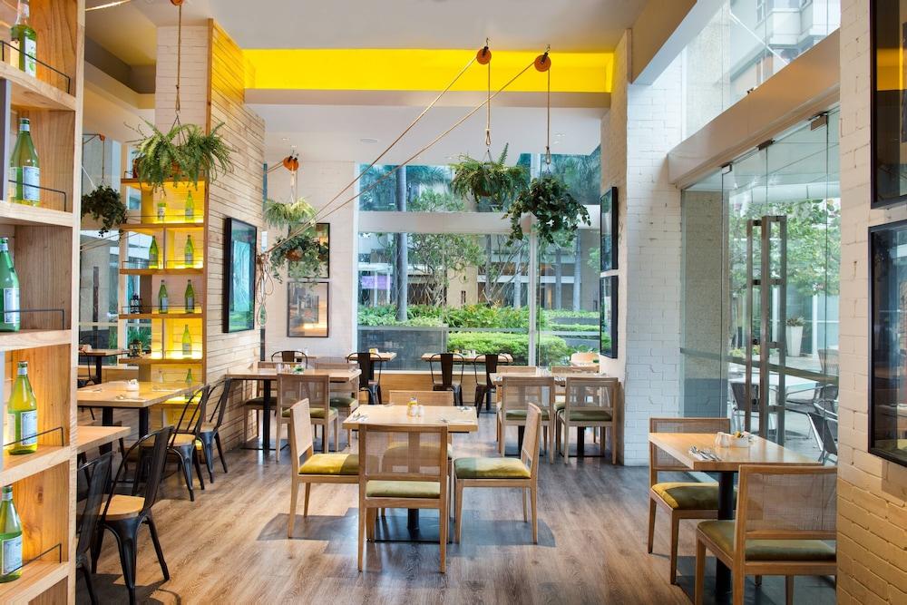 雅加达萨默塞特波林纳酒店 外观 照片